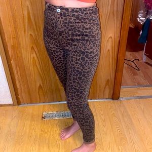 American Eagle Cheetah Print High Waisted Jeans